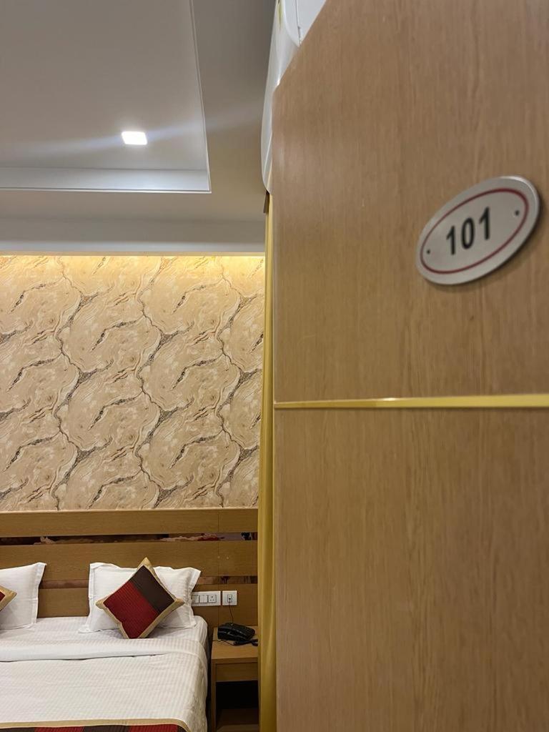 Hotel Royal Casa Lucknow Luaran gambar